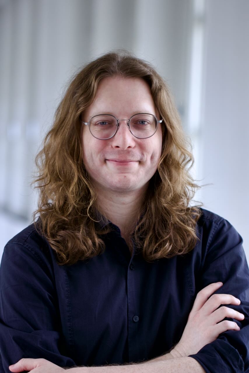 A picture of David Goedicke. This picture was made by Marvin https://hci.informatik.uni-due.de/team/marvin-prochazka/ with Edit from Roman https://hci.informatik.uni-due.de/team/roman-heger/.